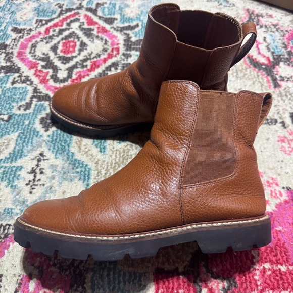 Madewell Pebbled Brown Leather Chelsea Lug Sole Chunky Ankle Booties Womens 9.5 - Picture 3 of 11